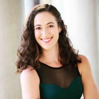 Headshot of Molly Ellenberg